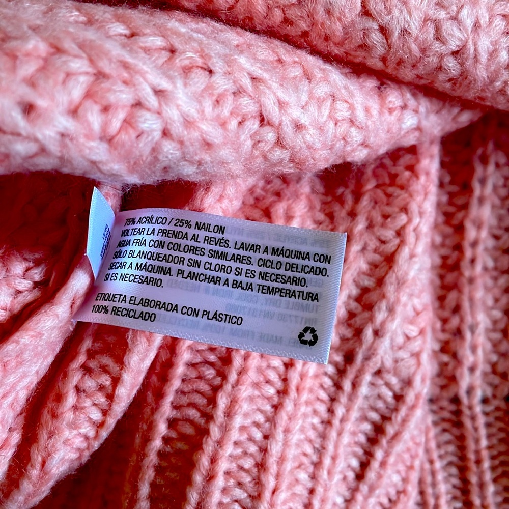Pink Sweater πΈπ - Picture 8 of 16